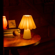 Load image into Gallery viewer, Ruff Lamp