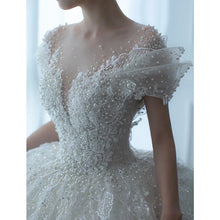 Load image into Gallery viewer, Luxury Princess Wedding Gown With Pearls EDW237