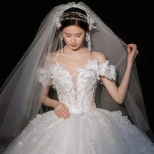 Load image into Gallery viewer, Shiny Wedding Dress Applique Sweetheart EDL106