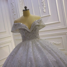 Load image into Gallery viewer, Luxurious Off-Shoulder Wedding Dress With Shiny Beads EDL178