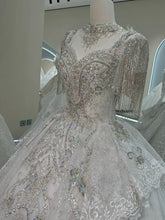 Load image into Gallery viewer, Luxurious Off Shoulder French Wedding Dress EDW325