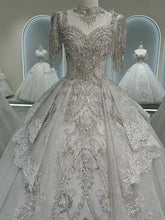 Load image into Gallery viewer, Luxurious Off Shoulder French Wedding Dress EDW325