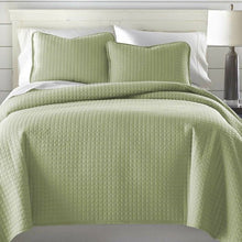 Load image into Gallery viewer, Twin/Twin XL Lightweight Sage Ultra Soft 2-Piece Microfiber Quilt Set