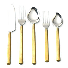 Load image into Gallery viewer, Snowflake Flatware, 5- Pc. Place Setting