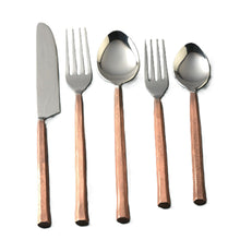 Load image into Gallery viewer, Snowflake Flatware, 5- Pc. Place Setting