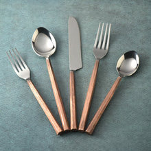 Load image into Gallery viewer, Snowflake Flatware, 5- Pc. Place Setting