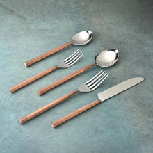 Load image into Gallery viewer, Snowflake Flatware, 5- Pc. Place Setting