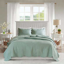 Load image into Gallery viewer, King Size 3 Piece Reversible Scalloped Edges Microfiber Quilt Set in Seafoam