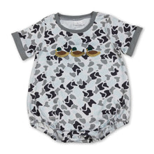 Load image into Gallery viewer, Grey short sleeves camo duck baby boy romper