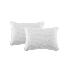 Load image into Gallery viewer, Queen size Coastal Beach Seashells Starfish Sea Horse White 3-Piece Quilt Set