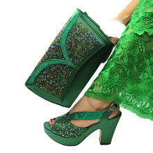 Load image into Gallery viewer, Latest African Women Shoes and Bag Set EDN23