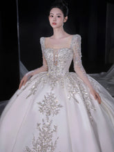 Load image into Gallery viewer, Luxurious Satin Wedding Dress EDW321