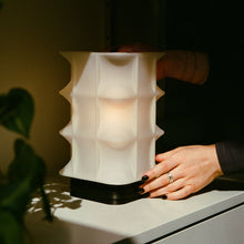 Load image into Gallery viewer, Scaffold Lamp