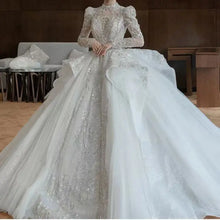 Load image into Gallery viewer, High-Quality Wedding Gown With Floral Pattern EDL876