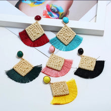 Load image into Gallery viewer, Tessel Earrings