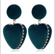 Load image into Gallery viewer, Modern Heart Earrings
