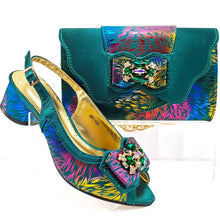 Load image into Gallery viewer, Italian Matching Shoe and Bag Set HKK1-10