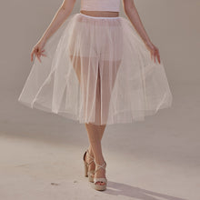 Load image into Gallery viewer, Short Soft White Tulle Skirt for Women , Flowy Mini Tulle Skirt, Bridal Party Skirt, Bachelorette Skirt