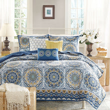 Load image into Gallery viewer, Queen size 6-Piece Coverlet Quilt Set in Blue Floral Pattern