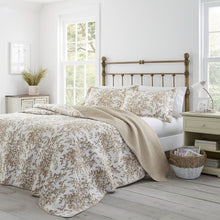 Load image into Gallery viewer, King size 3 Piece Bed-in-a-Bag Bohemian Tan Beige Floral Cotton Quilt Set