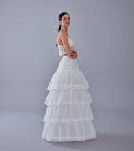 Load image into Gallery viewer, Mermaid Bridal Gown Underskirt, White Petticoat Skirt