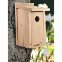 Load image into Gallery viewer, Classic Cedar Wood Bluebird Bird House