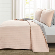 Load image into Gallery viewer, Twin/Twin XL Soft Reversible Lightweight Quilt Set in Rose Blush Pink and Grey