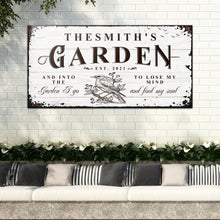 Load image into Gallery viewer, Family Garden Sign