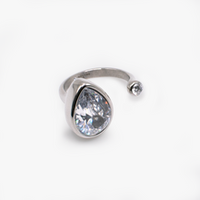 Load image into Gallery viewer, Teardrop Crystal Ring