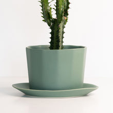 Load image into Gallery viewer, Geometric Oval Handmade Porcelain Planter