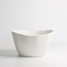 Load image into Gallery viewer, Medium Porcelain Nesting Bowl