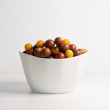 Load image into Gallery viewer, Medium Porcelain Nesting Bowl