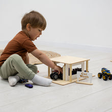 Load image into Gallery viewer, Wooden Car Wash Toy