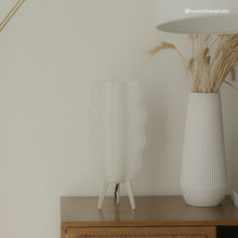 Load image into Gallery viewer, Wavy Lamp