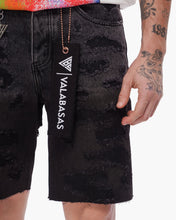 Load image into Gallery viewer, Valabasas Incise Jorts - Grey Wash