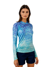 Load image into Gallery viewer, Women's Waves L/S UV Fishing Hoodie