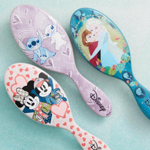 Load image into Gallery viewer, Wet Brush Original Detangler - Disney Love