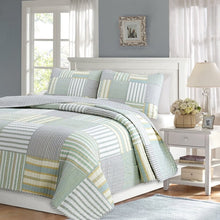 Load image into Gallery viewer, King Size Soft Reversible Patches 100% Cotton Quilt Set