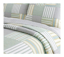 Load image into Gallery viewer, King Size Soft Reversible Patches 100% Cotton Quilt Set