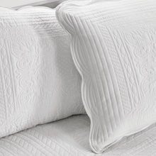 Load image into Gallery viewer, 6-Piece Farmhouse White Daybed Cover Bedding Set with Scalloped Edges