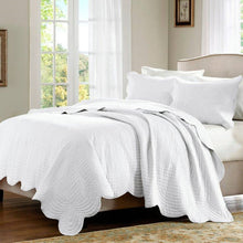 Load image into Gallery viewer, King Size 3 Piece Reversible Scalloped Edges Microfiber Quilt Set in White