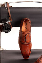 Load image into Gallery viewer, The Draco Handmade Tan Semi Brogue Oxford Men Shoe