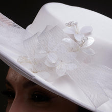 Load image into Gallery viewer, White Bridal Hat with Pearls and Flowers