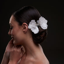 Load image into Gallery viewer, White Butterfly Flower Hair Comb