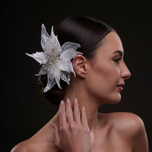 Load image into Gallery viewer, Large White Flower Bridal Hair Comb