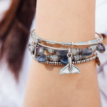 Load image into Gallery viewer, Whale Tail Charm Bangle