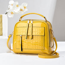 Load image into Gallery viewer, Versatile Underarm Winter Crossbody Bag