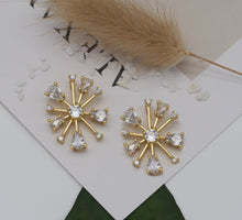 Load image into Gallery viewer, Large CZ North Star Charm, Sku#LK626