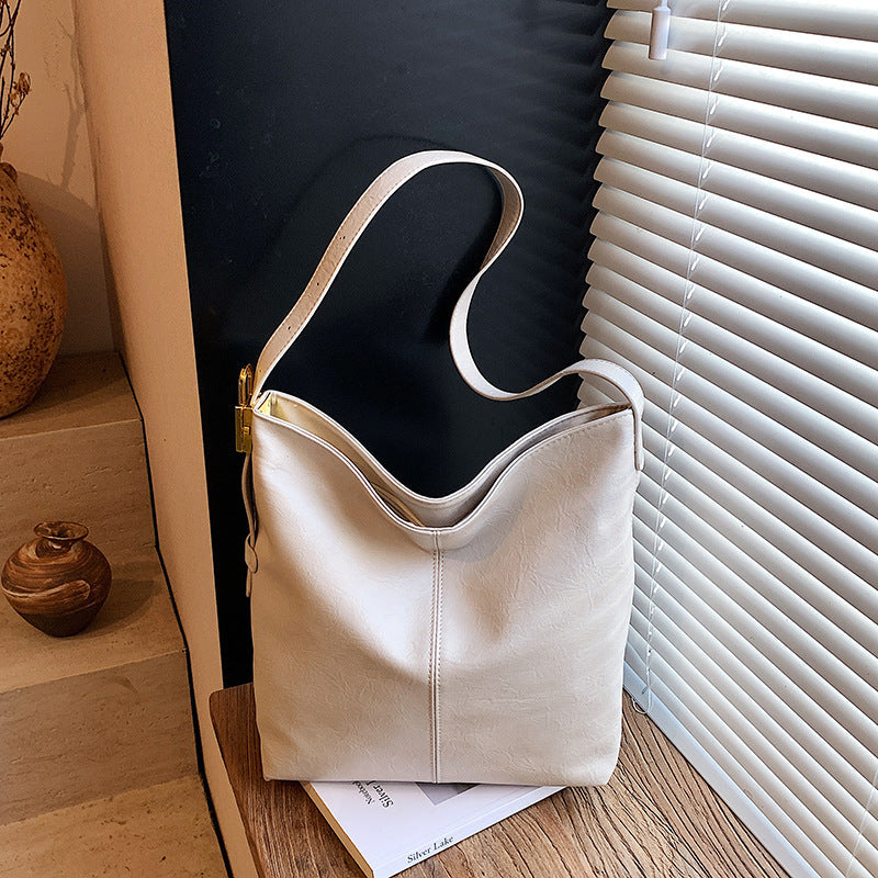 Korean-Style Large Capacity Textured PU Leather Bucket Shoulder Bag | Retro Soft Leather Handbag
