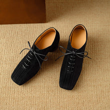 Load image into Gallery viewer, Women's Retro Sheepskin Chunky Heel Square Toe Pumps | Lace-Up Mid Heel Shoes